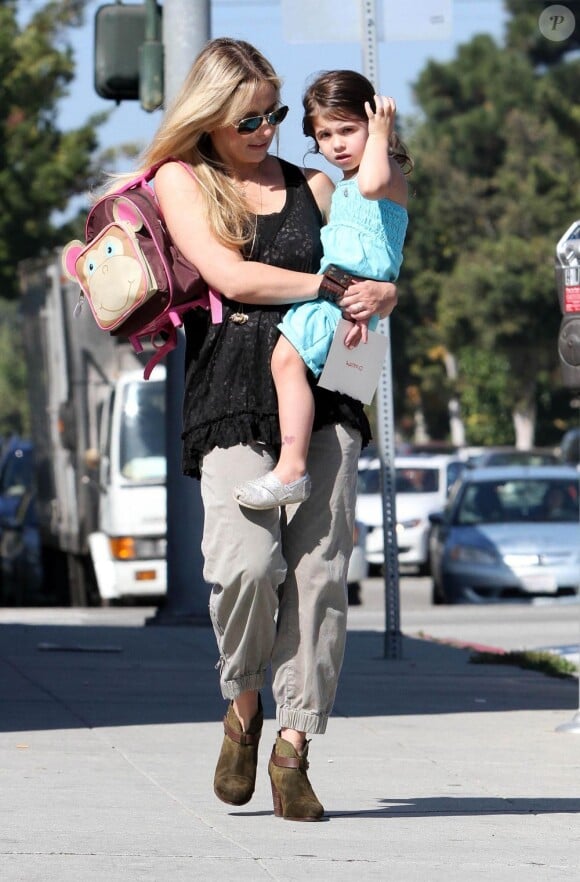 Sarah Michelle Gellar et sa fille Charlotte à Los Angeles, en octobre 2012