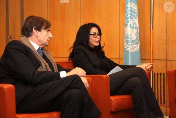 Exclusif - Daniel Rondeau, Yamina Benguigui (ministre déléguée en charge des Français de l'étranger et de la Francophonie) à la soirée de solidarité pour le Mali à l'Unesco à Paris, le 18 février 2013.
