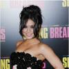 Vanessa Hudgens ravissante pour la première de Spring Breakers au Grand Rex à Paris le 18 février 2013.