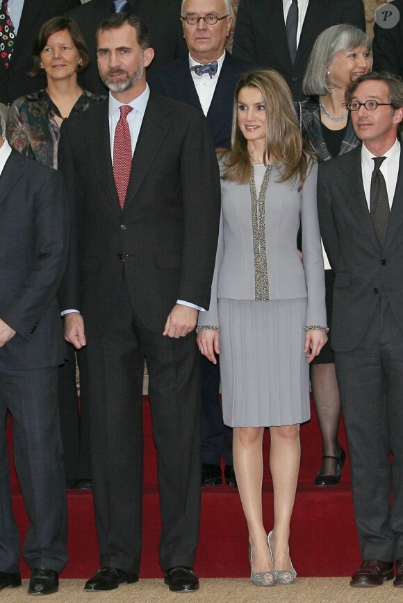 Felipe et Letizia d'Espagne radieux au palais du Pardo, à Madrid le 19 février 2013, pour la remise des Prix nationaux de la Culture.