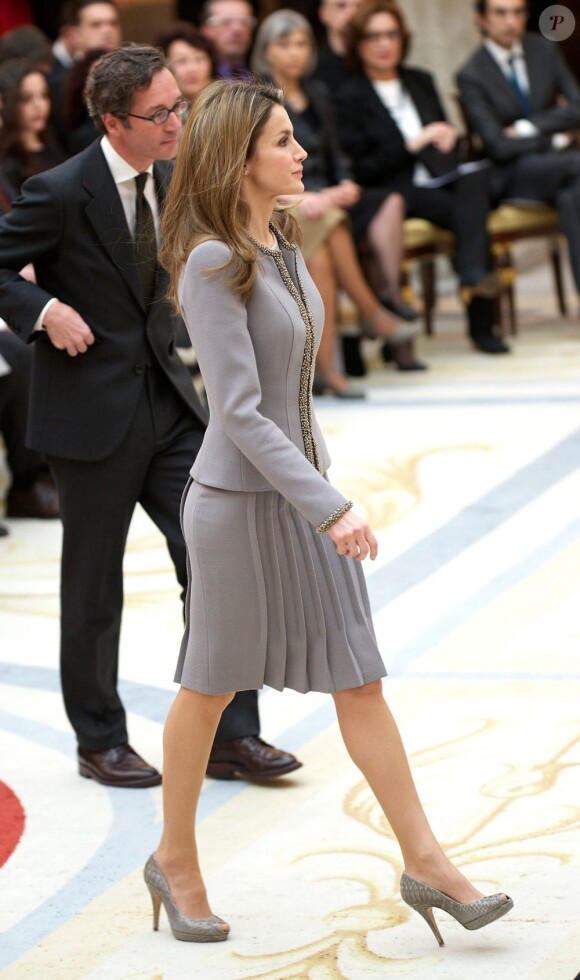 Felipe et Letizia d'Espagne radieux au palais du Pardo, à Madrid le 19 février 2013, pour la remise des Prix nationaux de la Culture.