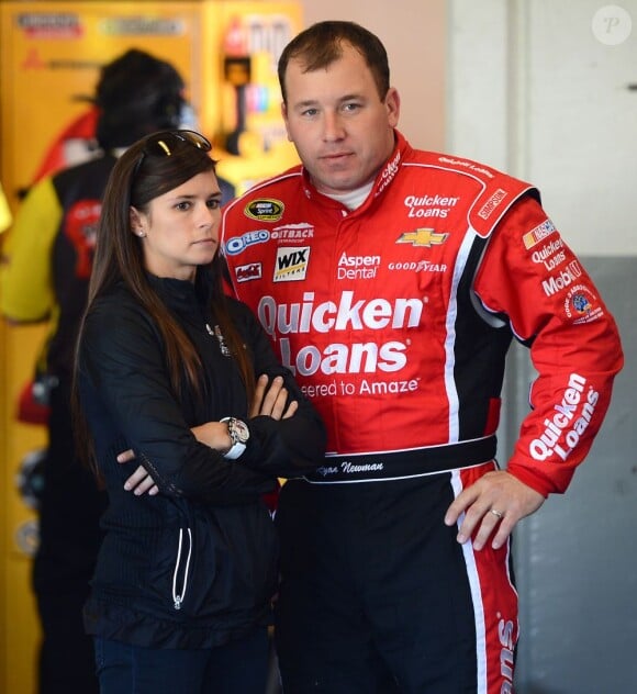Danica Patrick et Ryan Newman dans les garages du circuit de Daytona le 20 février 2013