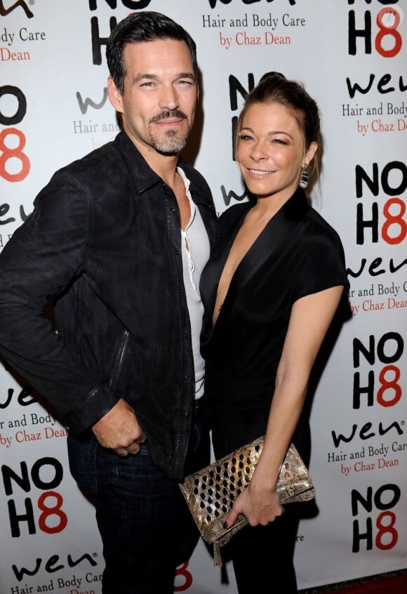 Eddie Cibrian et sa femme LeAnn Rimes à la soirée NOH8 Campaign 4th Anniversary Celebration, le 12 décembre 2012.