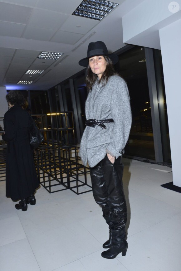 Carine Roitfeld au défilé Sergio Rossi pendant la Fashion week de Milan, le 21 février 2013.