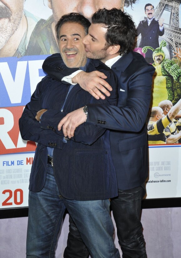 José Garcia et Michaël Youn lors de l'avant-première du film Vive la France à Paris le 19 février 2013.