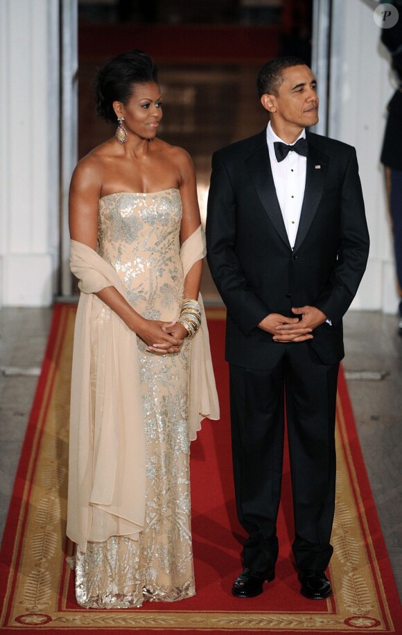 Michelle Obama dans une robe Naeem Khan lors d'un dîner d'Etat à la Maison Blanche en novembre 2009