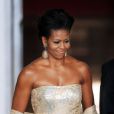 Michelle Obama, élégante dans une robe Naeem Khan lors d'un dîner d'Etat à la Maison Blanche en novembre 2009