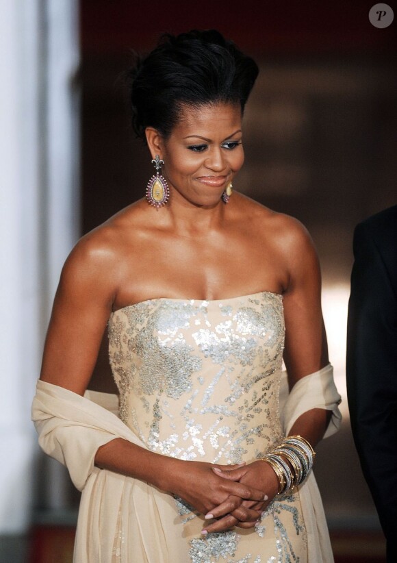 Michelle Obama, élégante dans une robe Naeem Khan lors d'un dîner d'Etat à la Maison Blanche en novembre 2009