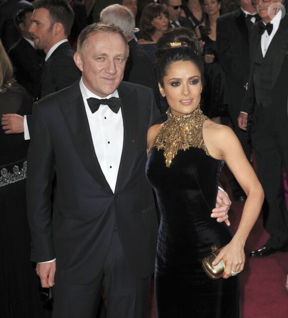 Salma Hayek et Francois-Henri Pinault lors de la 85e cérémonie des Oscars le 24 février 2013