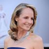 Helen Hunt à son arrivée aux Oscars 2013 dans une robe H&M et portant des bijoux pour une valeur de 700 000 dollars
