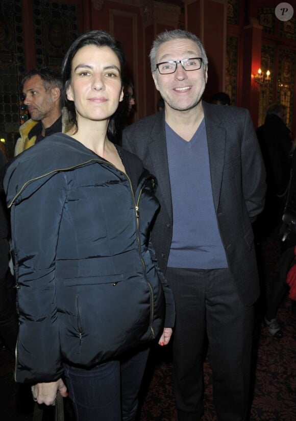 Laurent Ruquier et Delphine de Malherbe pour la 200e d'"Inconnu à cette adresse" au Théâtre Antoine à Paris, le 25 février 2013.