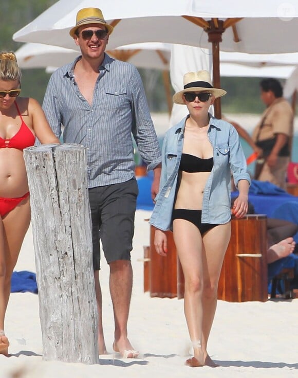 Jason Segel et Michelle Williams en vacances à Cancun au Mexique avec Busy Philipps enceinte le 2 janvier 2013