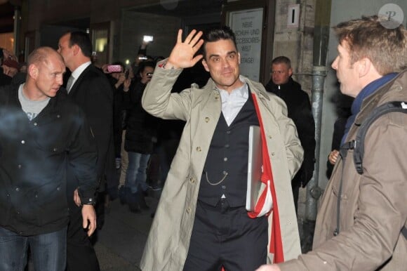 Robbie Williams était à Berlin afin de présenter la nouvelle collection de sa ligne de vêtements pour homme, Farrell, le 26 février 2013.