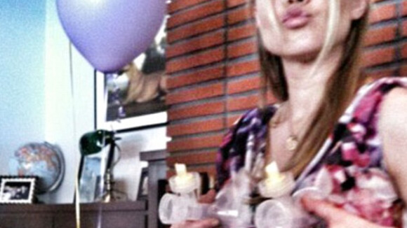 Kristen Bell enceinte : Une baby shower pleine de rose avec Rachel Bilson