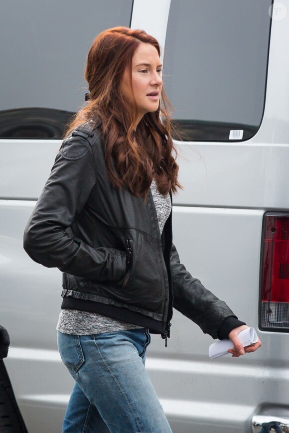 Shailene Woodley sur le tournage de The Amazing Spiderman 2 à Brooklyn, New York, le 26 février 2013.