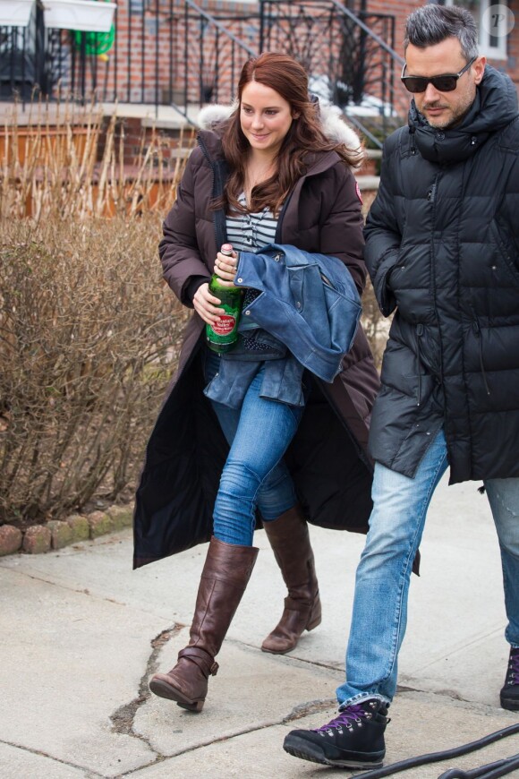 Shailene Woodley devenue rousse pour le tournage de The Amazing Spider-Man 2 à New York, le 26 février 2013.