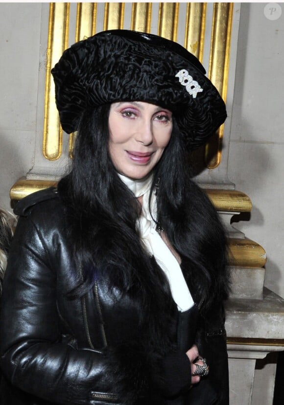 Cher assiste au défilé Balmain automne-hiver 2013-2014 à la mairie de Paris. Le 28 février 2013.