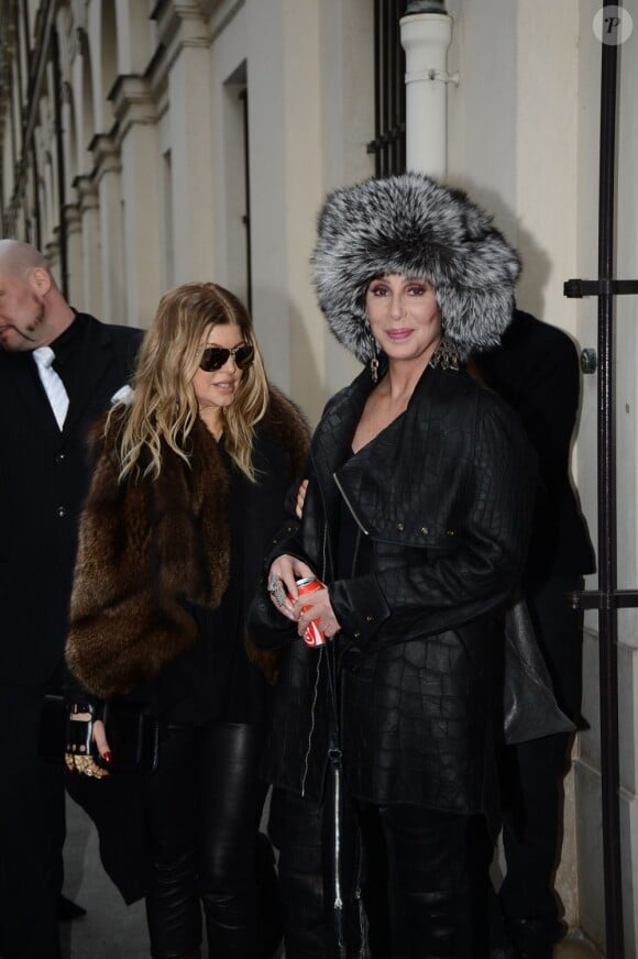 Fergie et Cher quittent la boutique Rick Owens à Paris, le 28 février 2013.