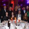 Elie Semoun, Béatrice Dalle et leurs invités à la soirée en faveur de la Croix Rouge le 2 mars 2013 à Paris à l'hôtel Intercontinental