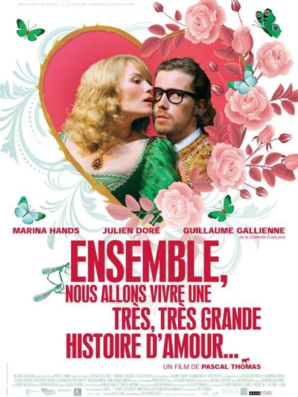 Julien Doré et Marina Hands dans le film de Pascal Thomas, Ensemble, nous allons vivre une très, très grande histoire d'amour... sorti en avril 2010.