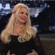 Jessica Simpson, enceinte de son deuxième enfant, admet qu'elle attend un petit garçon sur le plateau de Jimmy Kimmel.