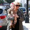 Jessica Simpson, enceinte, et sa fille Maxwell vont déjeuner au restaurant à Studio City, le 18 février 2013.