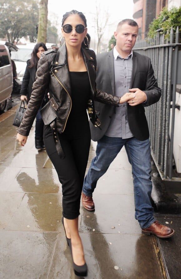 Nicole Scherzinger arrivant en studio d'enregistrement à Londres, le 7 mars 2013.