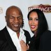 Mike Tyson et Kiki Tyson lors de la première du spectacle Mike Tyson : Undisputed Truth au Pantages Theatre de Hollywood le 8 mars 2013
