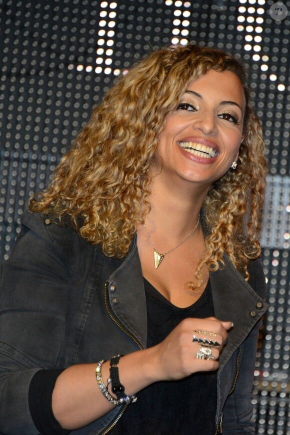 Kayna Samet lors du concert organisé pour l'association des petits anges de la vie, au VIP room, le 10 mars 2013