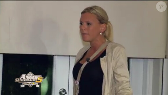 Amélie dans Les Anges de la télé-réalité 5 le jeudi 14 mars 2013 sur NRJ 12