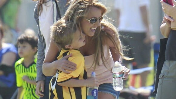 Britney Spears : Match de foot avec ses fils Jayden et Sean et Kevin Federline