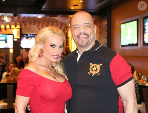 Ice-T organise une soirée d'anniversaire surprise avec des amis pour sa femme Coco Austin à Las Vegas, le 17 mars 2013.