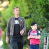L'actrice Gwyneth Paltrow, Chris Martin et leurs enfants, Apple et Moses à Los Angeles, le 26 octobre 2012.