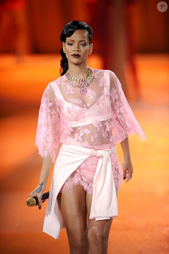 Rihanna était la star du défilé Victoria's Secret à New York, le 7 novembre 2012.