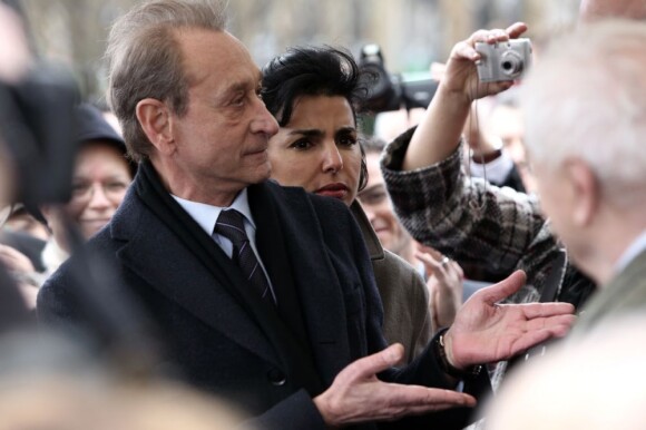 Bertrand Delanoë et Rachida Dati à l'inauguration du buste d'Habib Bourguiba dans le 7e arrondissement de Paris, le 20 mars 2013.