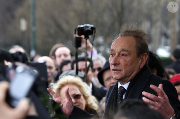 Bertrand Delanoë à l'inauguration du buste d'Habib Bourguiba dans le 7e arrondissement de Paris, le 20 mars 2013.