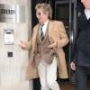 Rod Stewart quitte les studios de BBC Radio 2 à Londres, le 21 mars 2013.