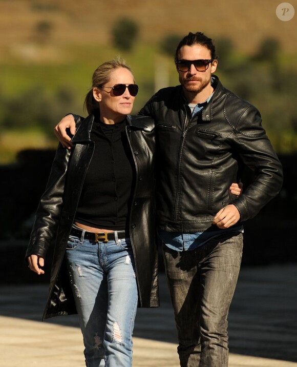 Sharon Stone et son compagnon Martin Mica au Portugal dans le cadre de l'inauguration des nouveaux bateaux de la compagnie DouroAzul le 21 mars 2013