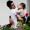 David Villa en famille en juin 2008. Le 28 janvier 2013, le footballeur espagnol, déjà père de deux fillettes, a eu avec sa femme Patricia un garçon, Luca.