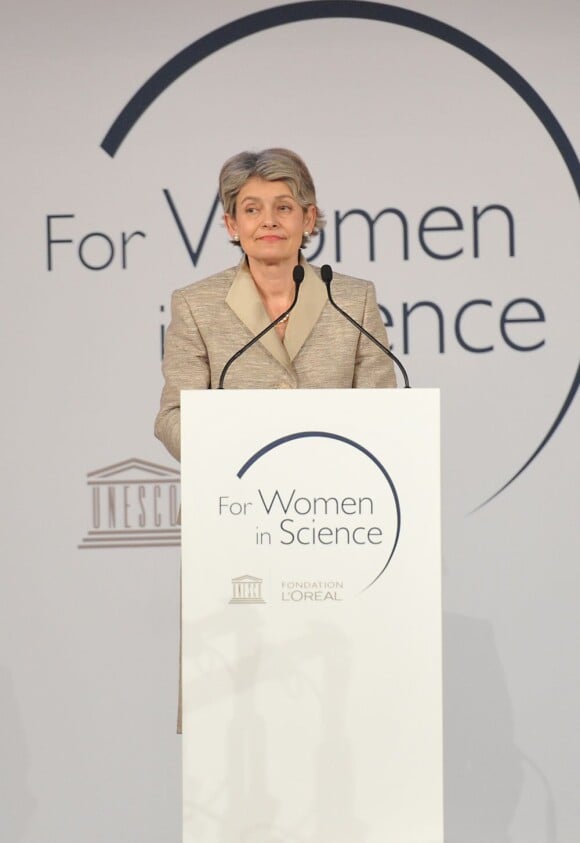 Irina Bokova (Directrice generale de l'UNESCO) - Cérémonie pour les Prix L'Oréal-Unesco remis à la Sorbonne à Paris, le 28 mars 2013. 