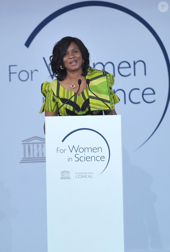 Professeur Francisca Okeke (Nigeria) - Cérémonie pour les Prix L'Oréal-Unesco remis à la Sorbonne à Paris, le 28 mars 2013. 