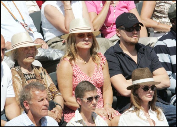 Leonardo DiCaprio avec sa mère et sa grand-mère à Roland Garros en 2006