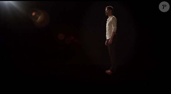 Emmanuel Moire retrouve sa partenaire de Danse avec les Stars, Fauve, pour le clip intense de son single Beau Malheur, en mars 2013