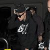 Justin Bieber sort d'un restaurant et va au cinéma à Londres, le 3 mars 2013.