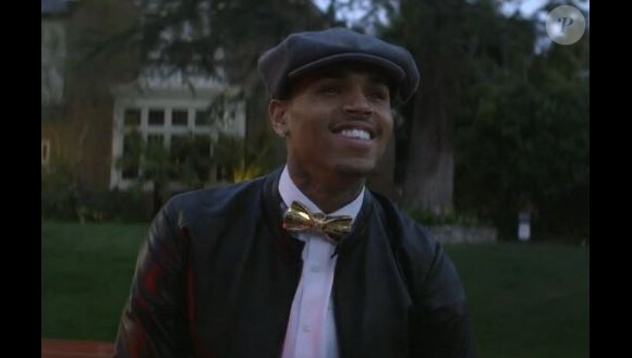 Chris Brown dans le clip de Fine China.