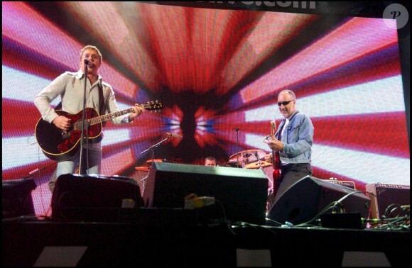 Roger Daltry et Pete Townshend (The Who) en concert à Londres le 2 juillet 2005.
