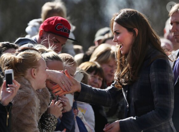 Le prince William et Kate Middleton, comte et comtesse de Strathearn en Ecosse, au centre de loisirs Donald Dewar de Glasgow le 4 avril 2013.