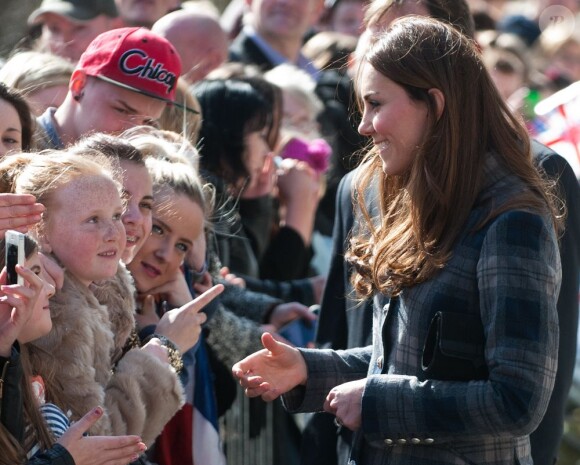 Le prince William et Kate Middleton, comte et comtesse de Strathearn en Ecosse, au centre de loisirs Donald Dewar de Glasgow le 4 avril 2013.