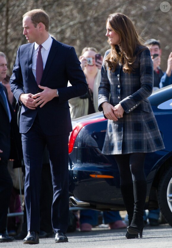 Le prince William et Kate Middleton, comte et comtesse de Strathearn en Ecosse, au centre de loisirs Donald Dewar de Glasgow le 4 avril 2013.