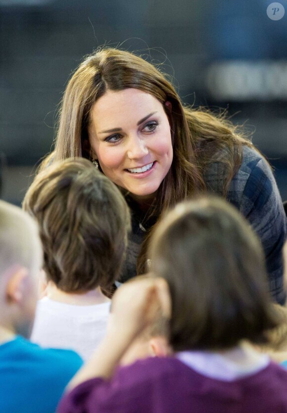 Kate Middleton, enceinte, et le prince William visitaient le 4 avril 2013 à Glasgow l'Emirates Arena qui accueillera les Jeux du Commonwealth 2014.